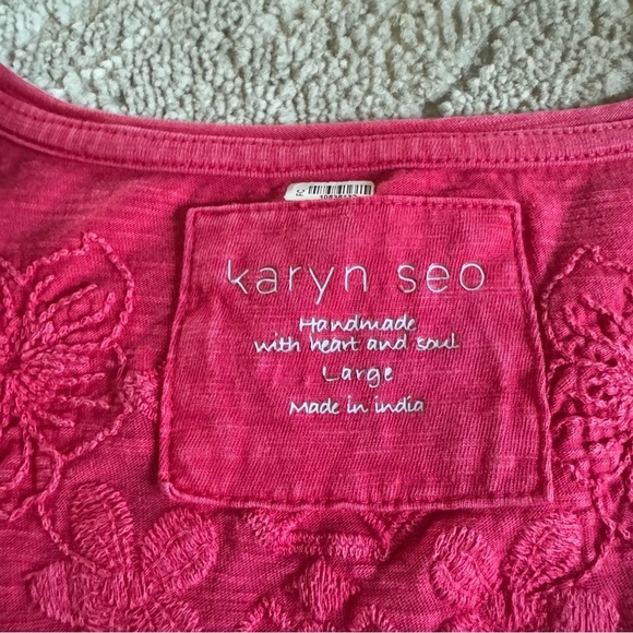 Karyn Seo Marya Geometric Floral Embroidered V-Neck Short Sleeve Top large - Picture 2 of 8